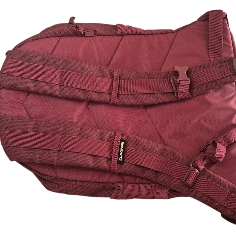 Dakine color rust